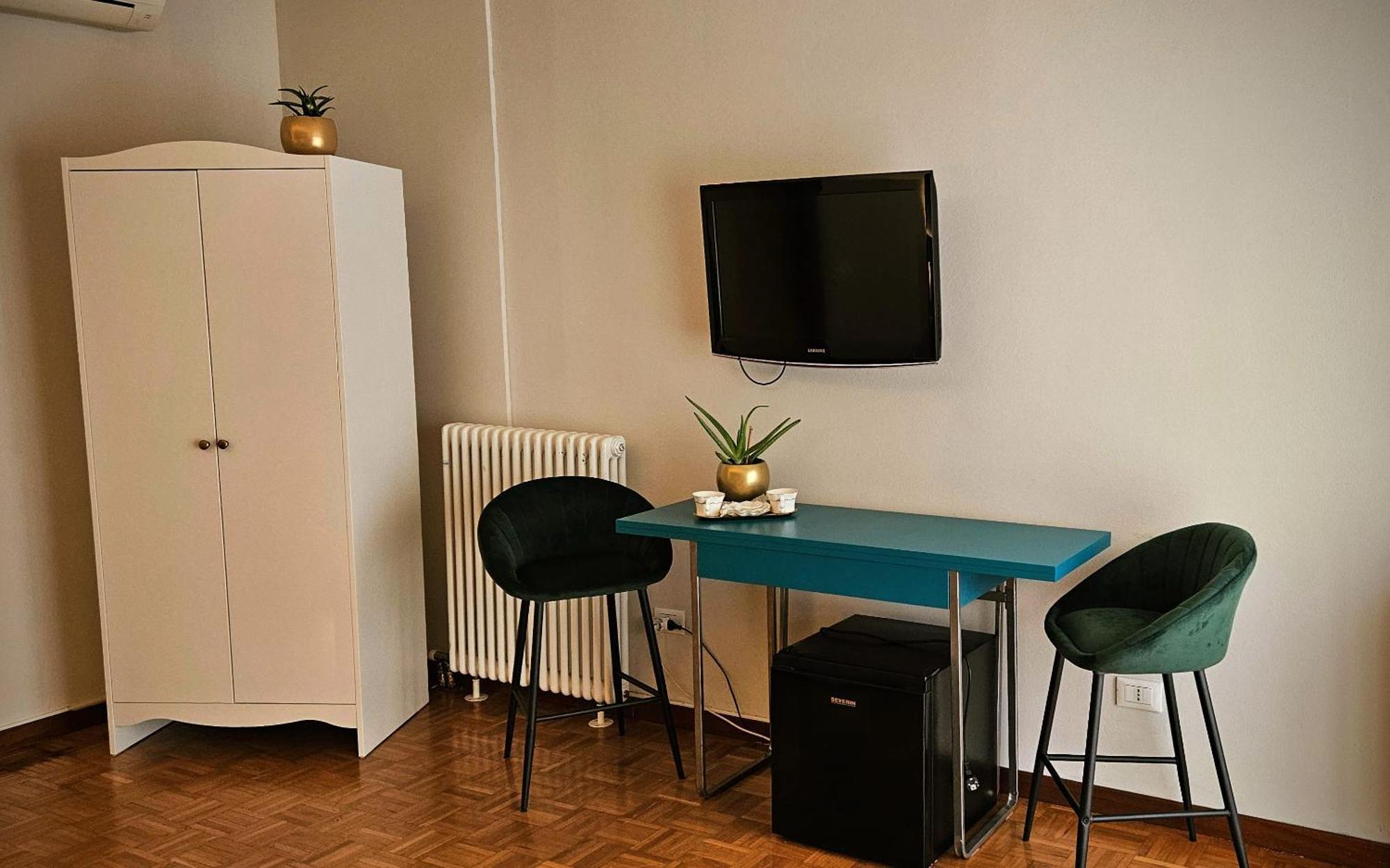 Verona Express Rooms Ngoại thất bức ảnh